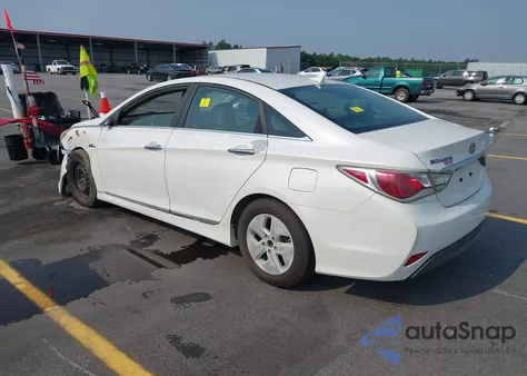2012 Hyundai Sonata Hybrid z USA, uszkodzony, nr VIN KMHEC4A42CA037678